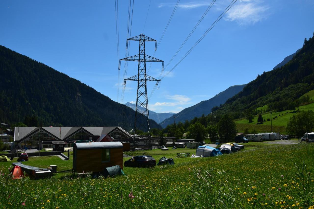 Campingplatz Mit Restaurant & Sportarena ロイカーバード エクステリア 写真