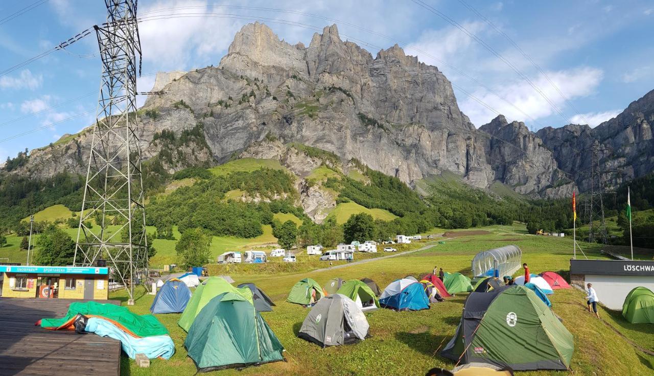 Campingplatz Mit Restaurant & Sportarena ロイカーバード エクステリア 写真